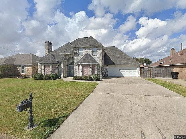 Photo of 1804 Avenue M, Nederland, TX