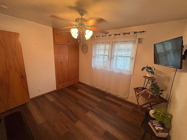 Additional photo 3 of property located at 506 Garden Dr