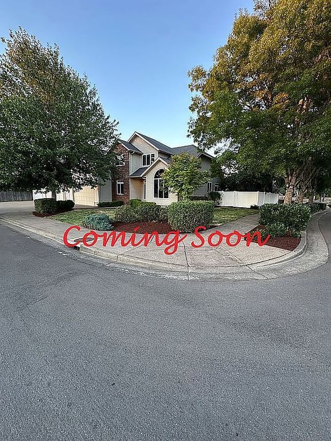 Photo of 1967 Nw Whitmore Dr, Albany, OR