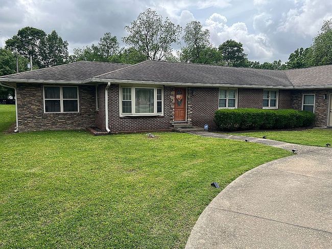 Photo of 918 N Walnut St, Steele, MO