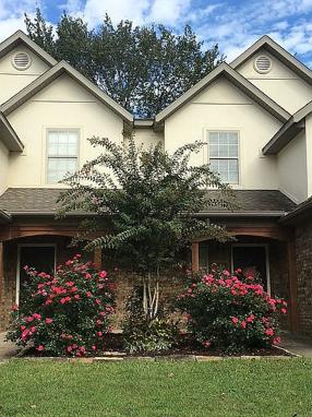 536 S Pierremont Dr, Fayetteville, AR