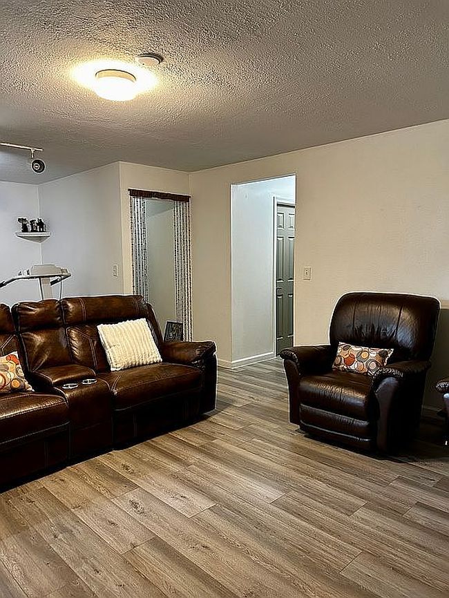 Photo of 10114 W Carr St, Wichita, KS