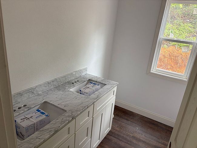 Image of 402 Four Winds Way