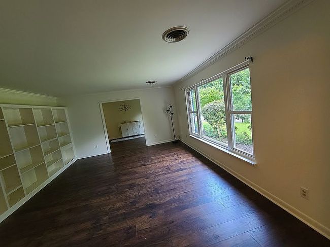 Photo of 1002 Dixon Dr, Gainesville, GA