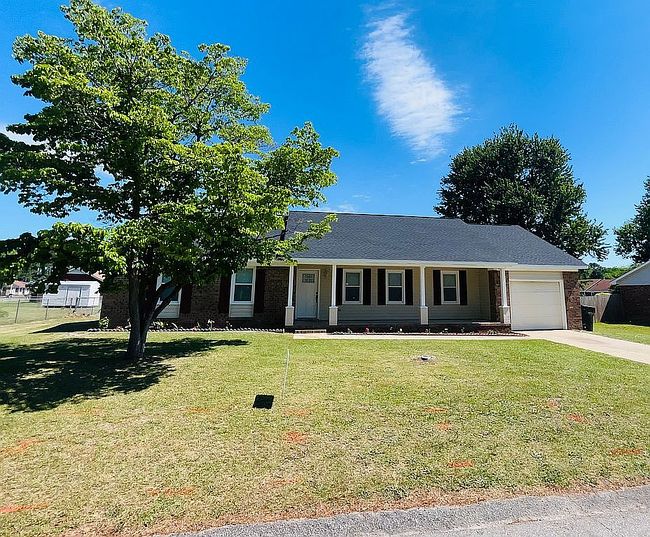 Photo of 7690 Beverly Dr, Fayetteville, NC