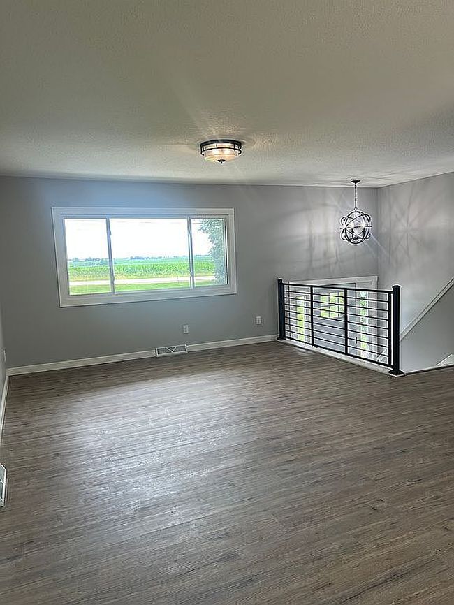 Photo of 9100 New Liberty Rd, Maysville, IA