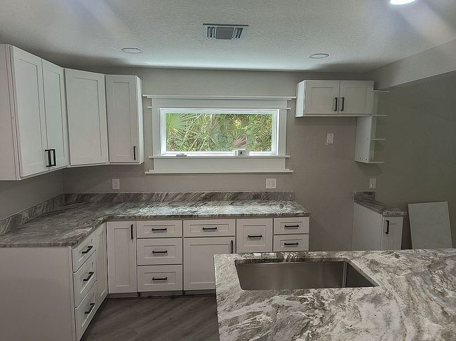 Photo of 451 Ne 11th St, Crystal River, FL