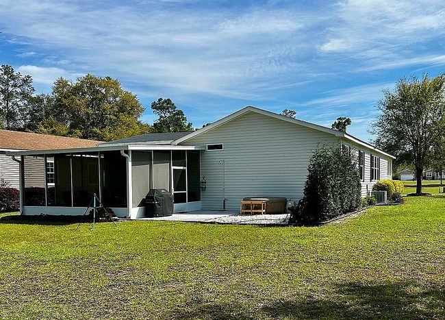 Image of 427 Nw Turnberry Dr