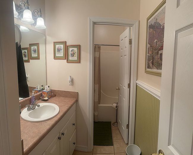 Additional photo 1 of property located at 401 Wisteria Ln