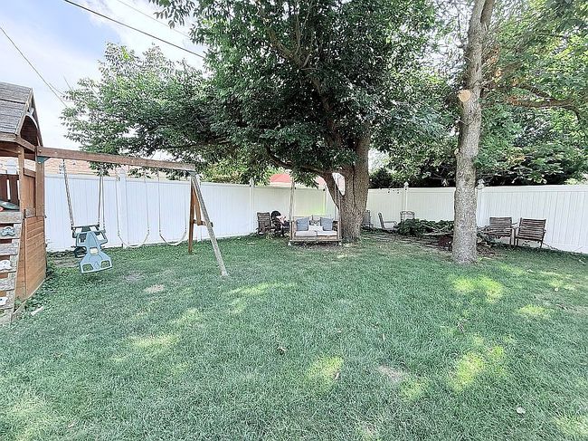 Photo of 209 Holiday Dr, Tuscola, IL