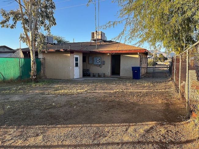 Image of 5952 E 22nd St #1 & 2