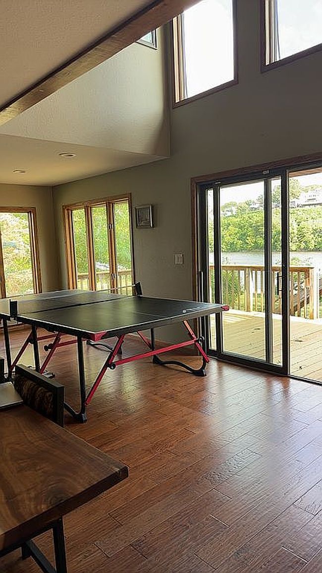 Photo of 1726 Cottage Row Rd, Cedar Falls, IA
