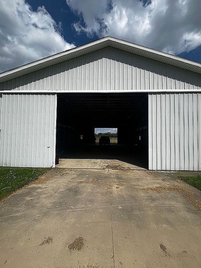 Image of 10379 Sheridan Rd