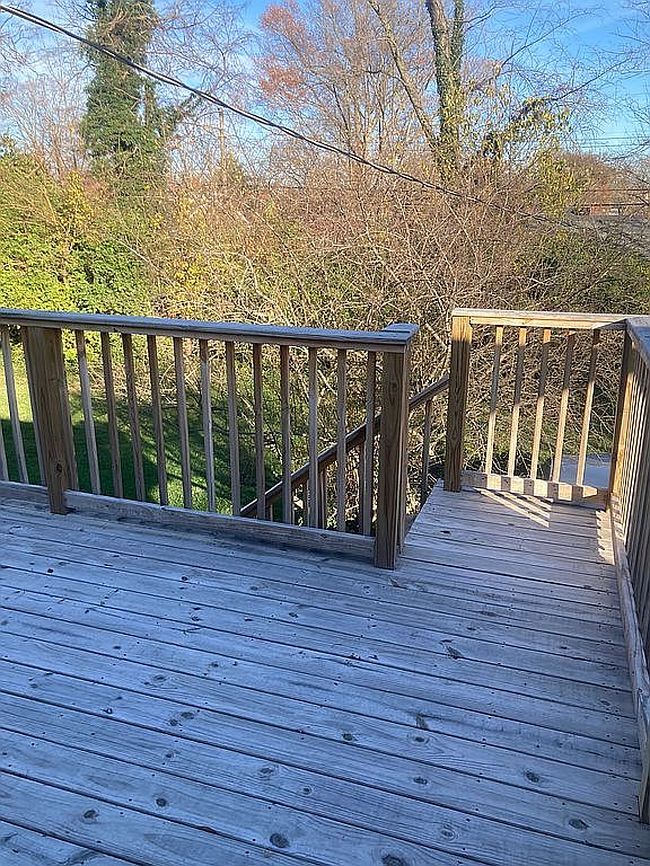 Image of 909 Miller Ave