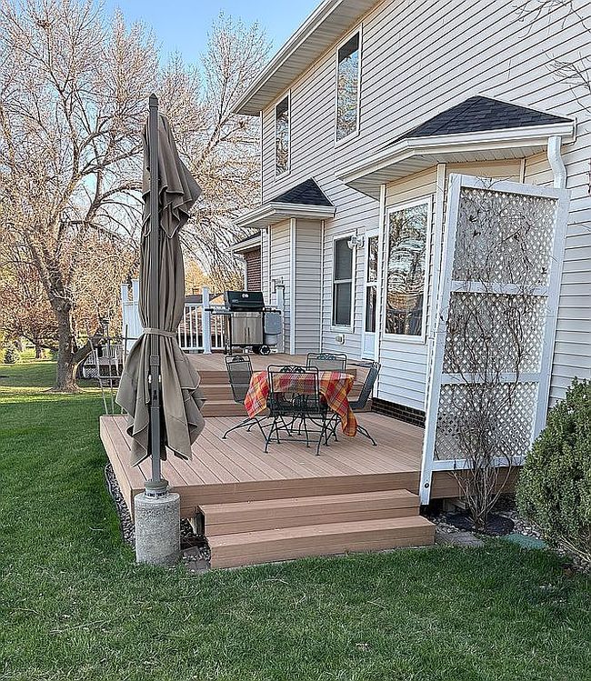 Image of 1719 N Oak St