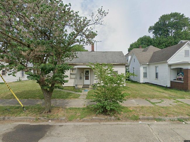 321 N 15th St, Terre Haute, IN