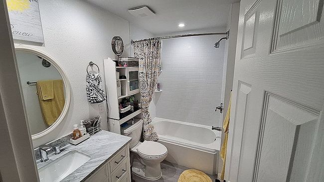 Image of 5719 Gardens Dr #5719
