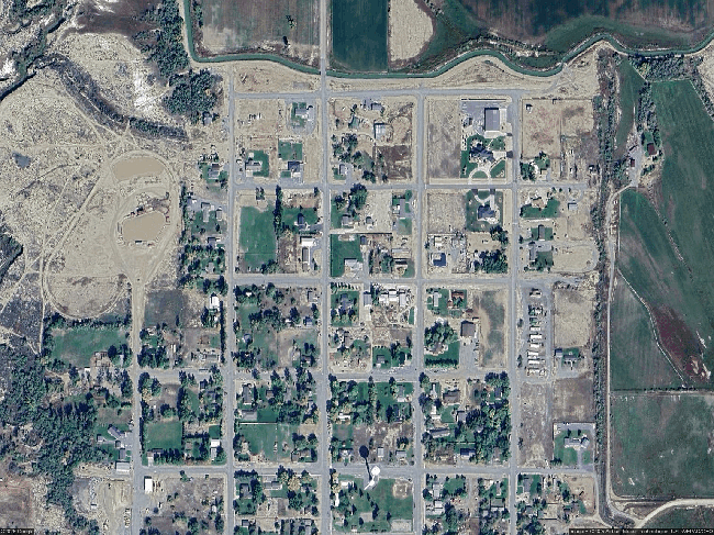 Photo of 53 E 3rd St N, Cowley, WY