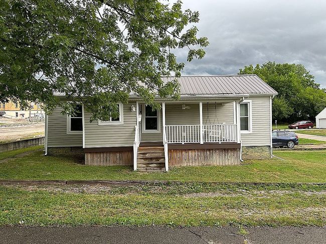 Preview of property located at 109 E Mill St