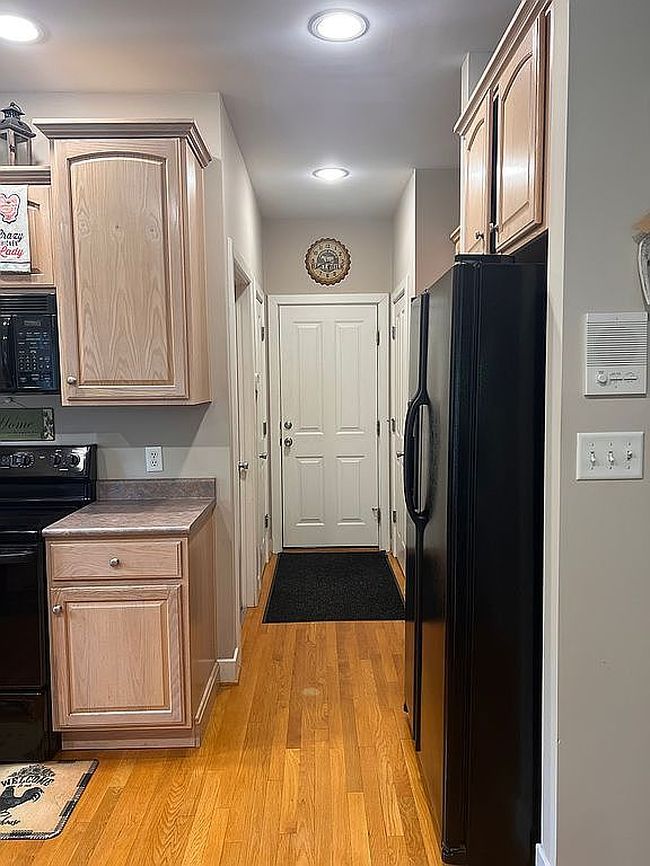 Photo of 1323 Clark Station Rd, Fisherville, KY