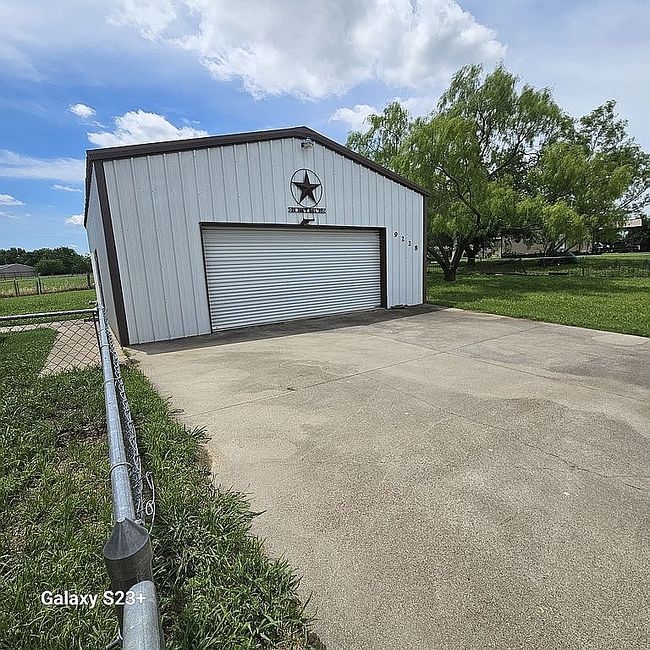 Photo of 9228 Sallys Way, Alvarado, TX