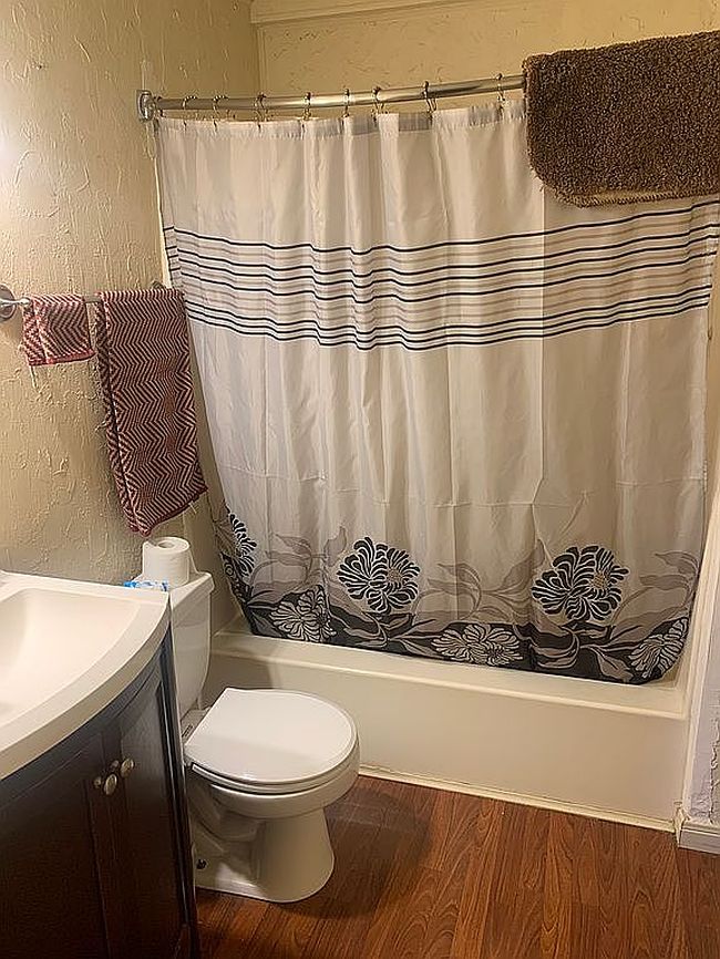 Photo of 4617 Rendezvous Ct, Granbury, TX