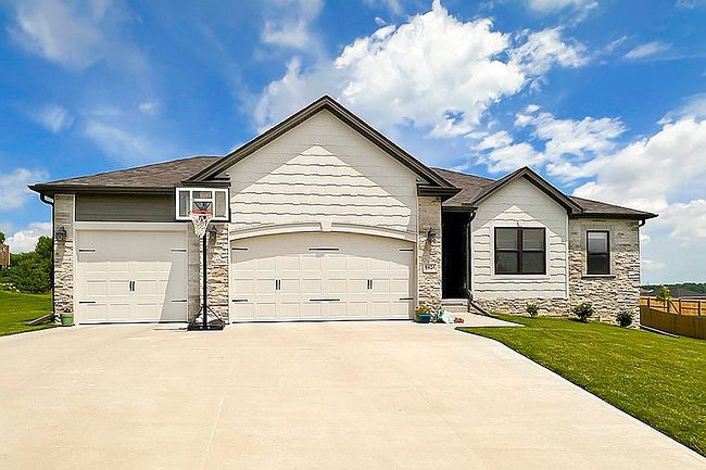 Additional photo 1 of property located at 6424 Kyla Dr