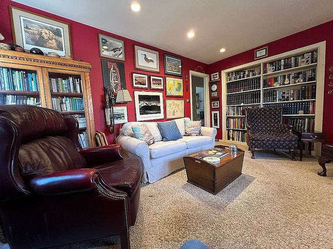 Photo of 107 Poplar Dr, Pittsburgh, PA