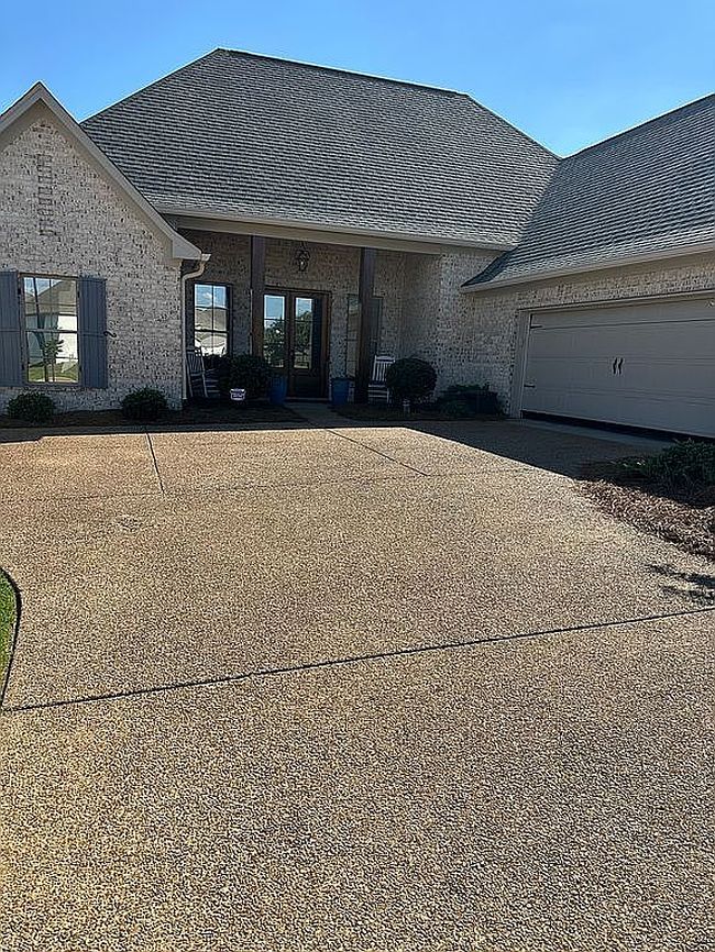 Photo of 122 Amethyst Dr