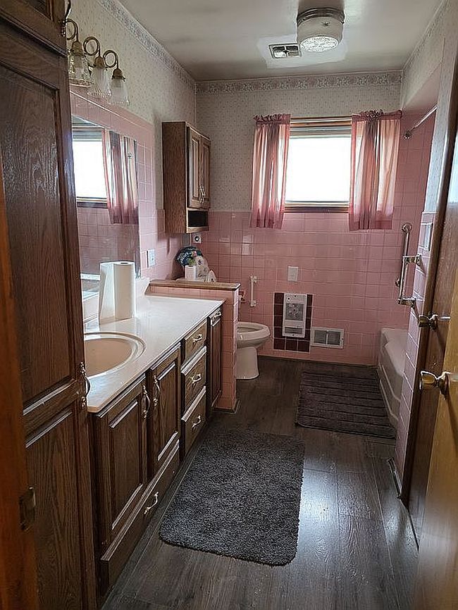 Photo of 1406 N 20th St, Clarksburg, WV