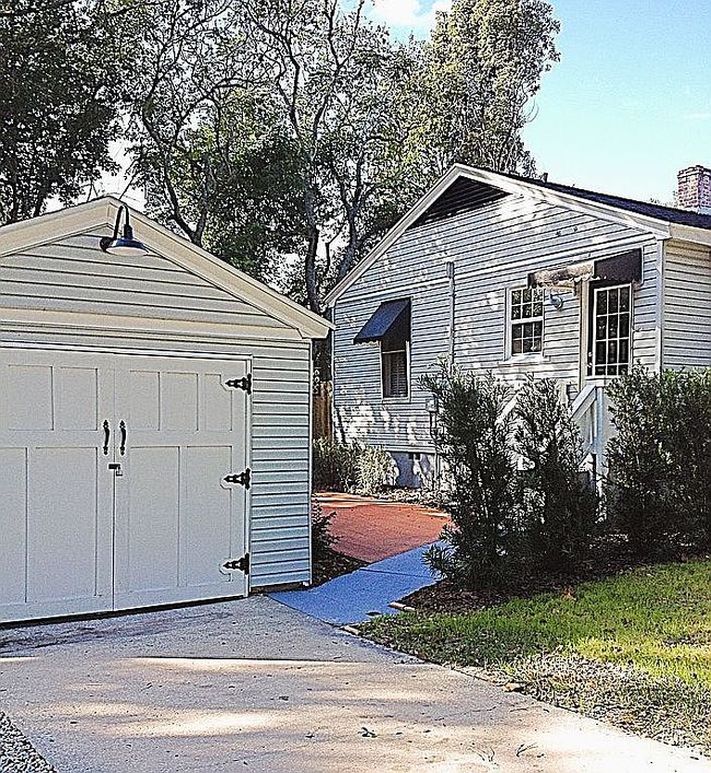 Photo of 102 W 11th Ave, Mount Dora, FL
