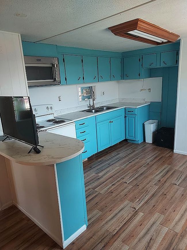 Photo of 2012 S Olga Dr Trailer 36, Fort Myers, FL