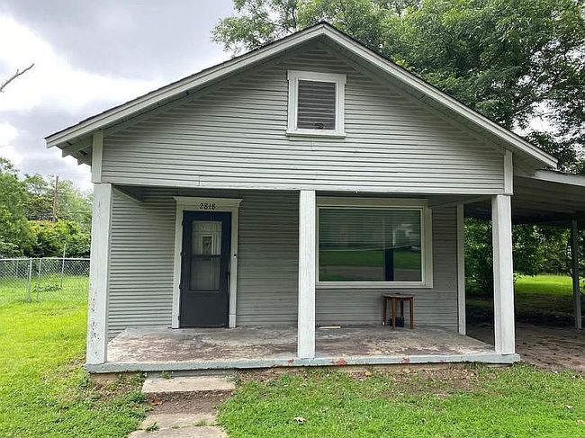 Image of 2818 Hickory St