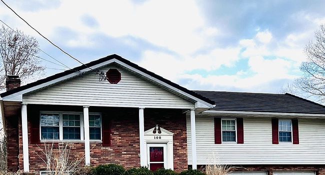 Photo of 108 Woodcrest Dr, Marietta, OH