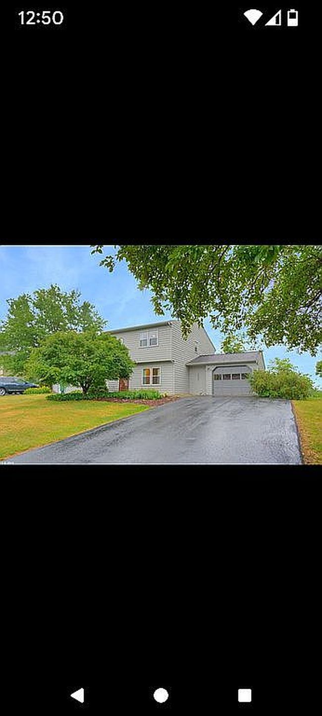 Photo of 425 Warrior Dr, Christiansburg, VA