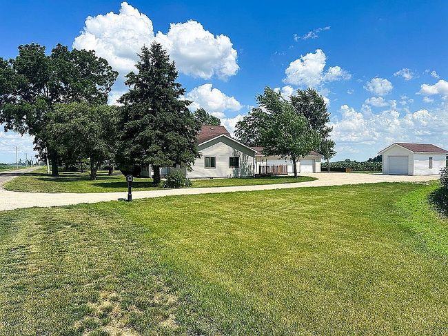 Photo of 2474 E 450 S, Bluffton, IN