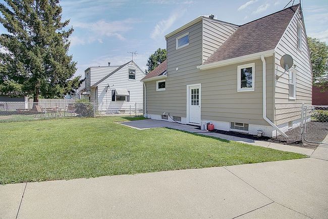 Photo of 15310 Chatfield Ave, Cleveland, OH