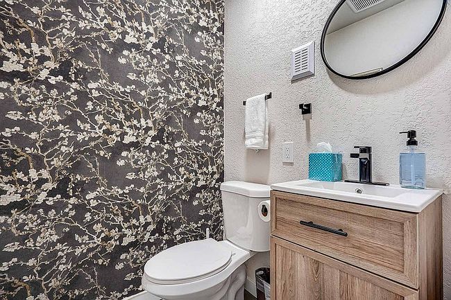 Photo of 2022 Woodburn St, Colorado Springs, CO