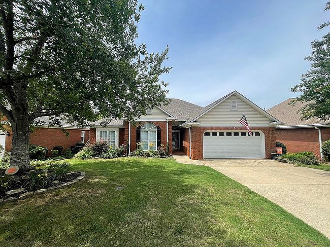 Image of 105 Foxfield Way