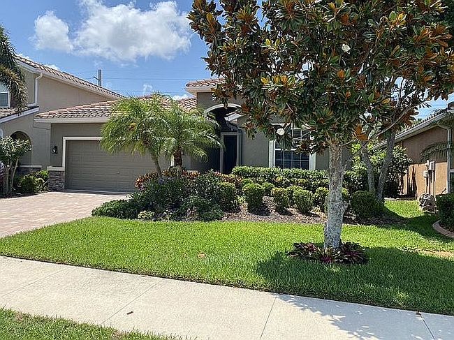 Preview of property located at 2944 Oriole Dr