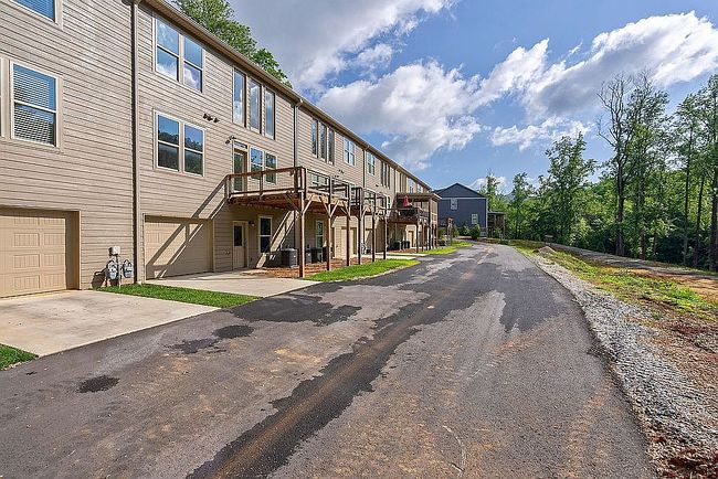 Photo of 146 Smith St, Clayton, GA