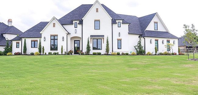 Photo of 6839 N Meadowlark Ln, Owasso, OK
