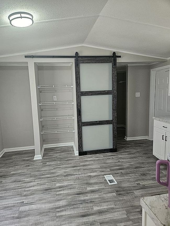 Additional photo 2 of property located at 2508 Ange St