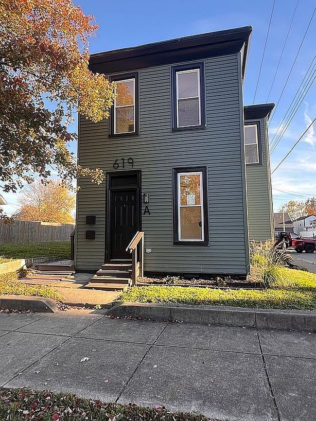 Photo of 619 W Spring St, New Albany, IN