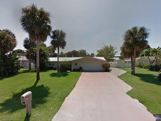 Photo of 1815 Whitecap Cir, North Fort Myers, FL