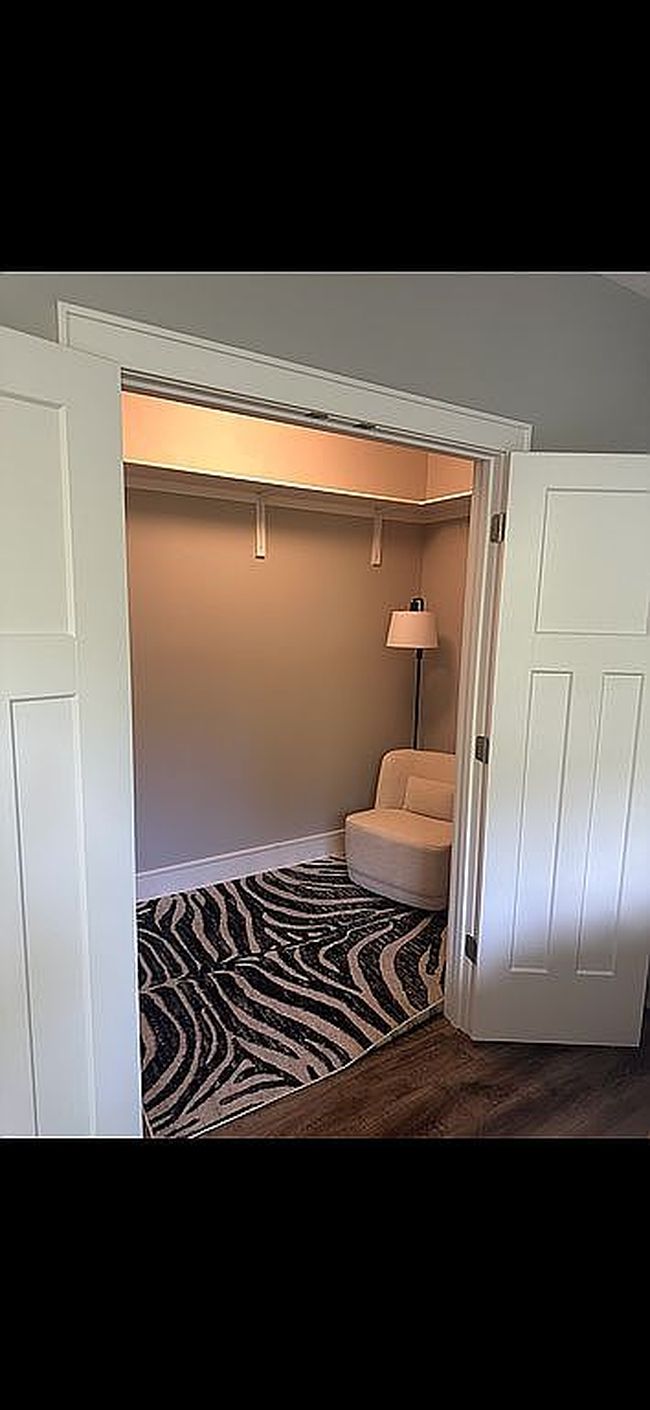 Photo of 4004 W Worley St Apt 206, Columbia, MO