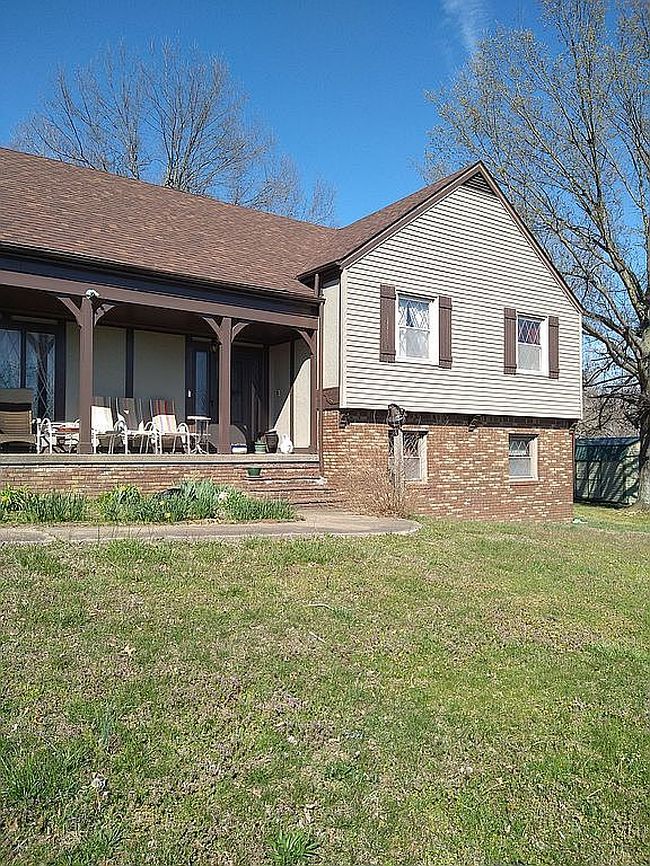 Photo of 1738 Sunbeam Rd, Leitchfield, KY