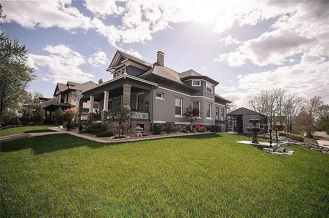 Preview of property located at 723 N 3rd St