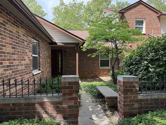 Photo of 2692 S Mccartney Ln, Bloomington, IN