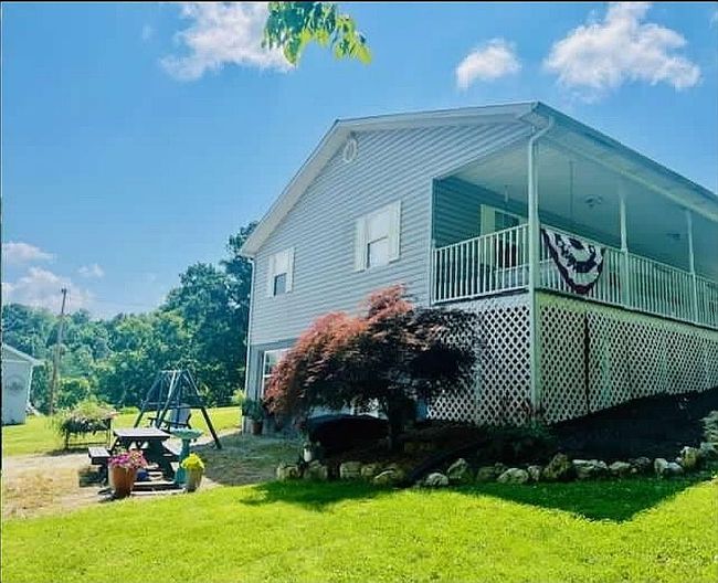 Photo of 286 Lewis White Ln, La Follette, TN